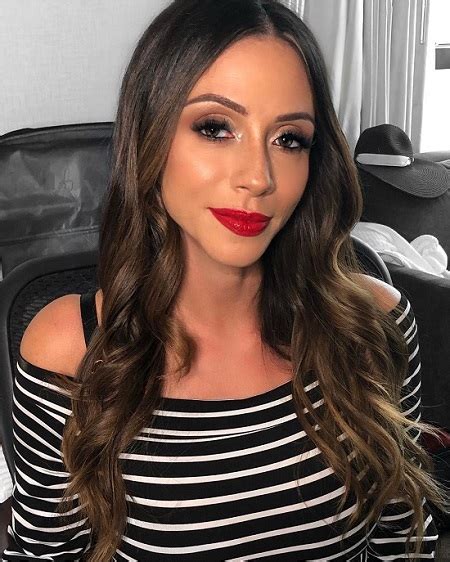 who is ariella ferrera
